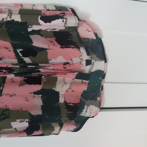 Apricot size 10 drawstring waist dress in greens, pink, and black! - Picture 8 of 8